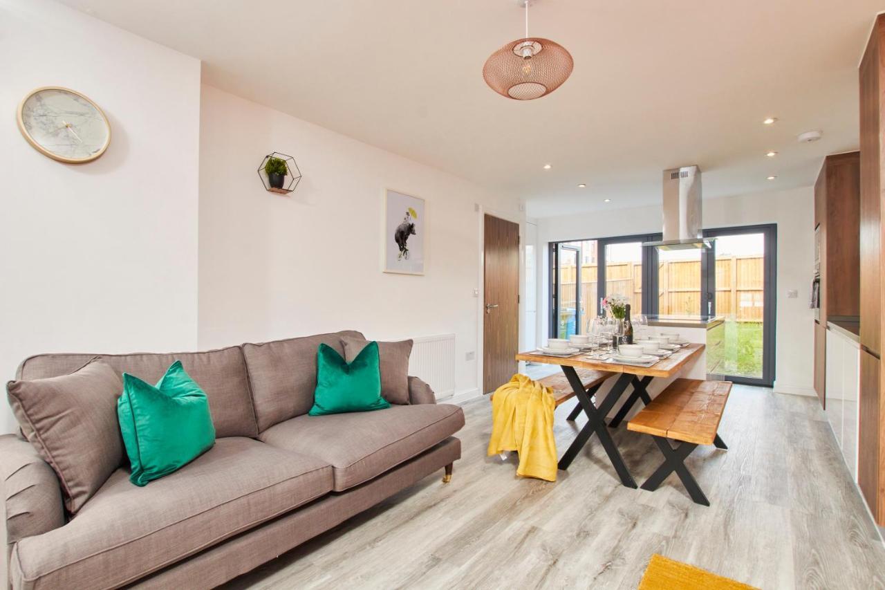 맨체스터 Beaut 5 Bed House W Parking 빌라 외부 사진