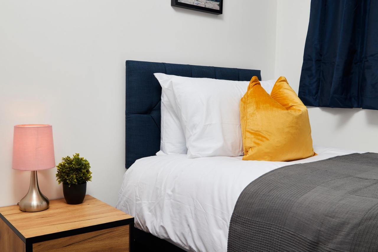 맨체스터 Beaut 5 Bed House W Parking 빌라 외부 사진
